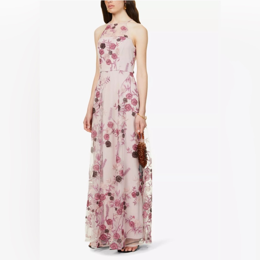 Chi Chi London Floral-embroidered woven maxi dress Pink - Picture 4 of 9